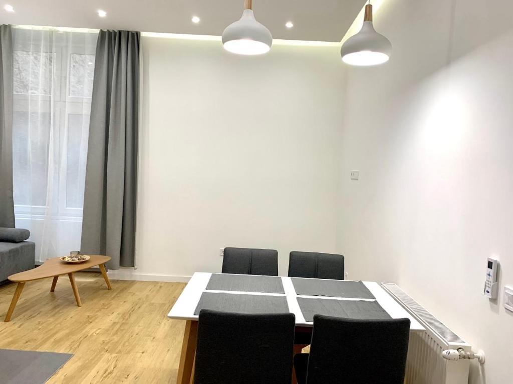 Colton Budapest Paulay Apartments Экстерьер фото