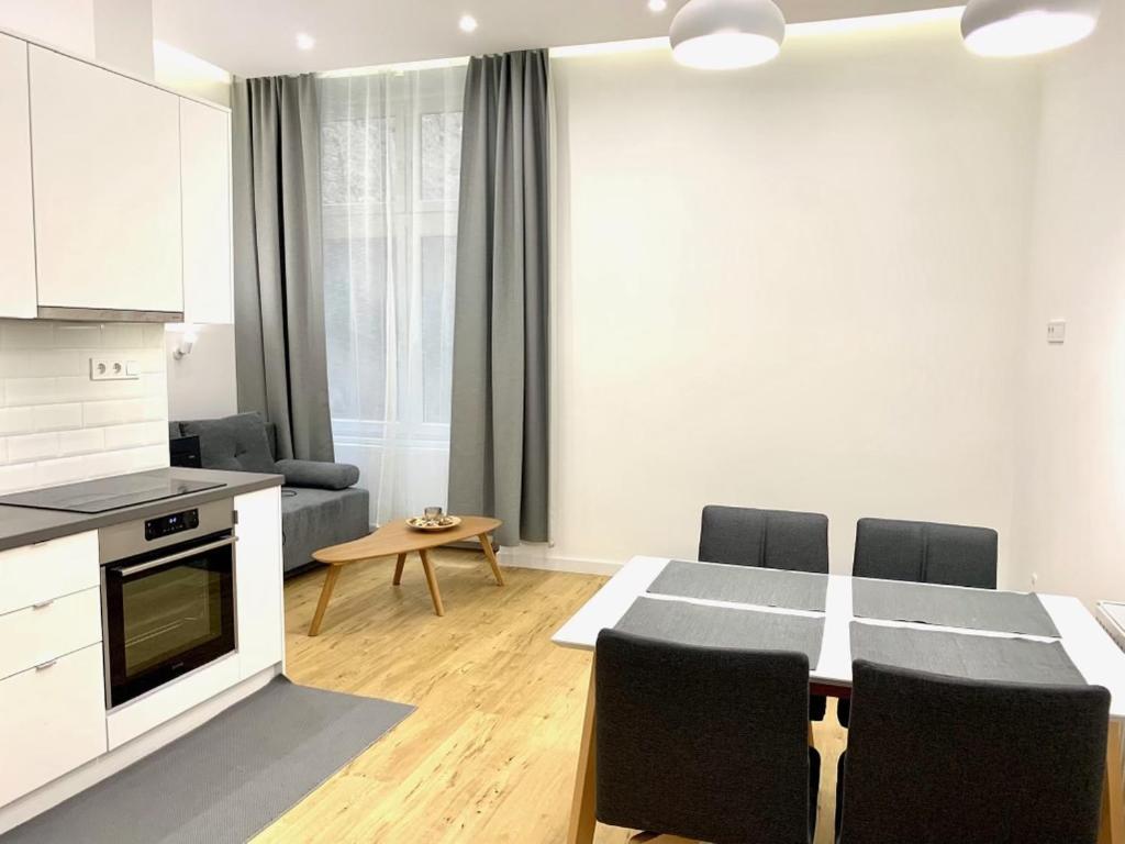 Colton Budapest Paulay Apartments Экстерьер фото