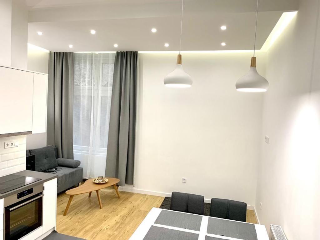 Colton Budapest Paulay Apartments Экстерьер фото