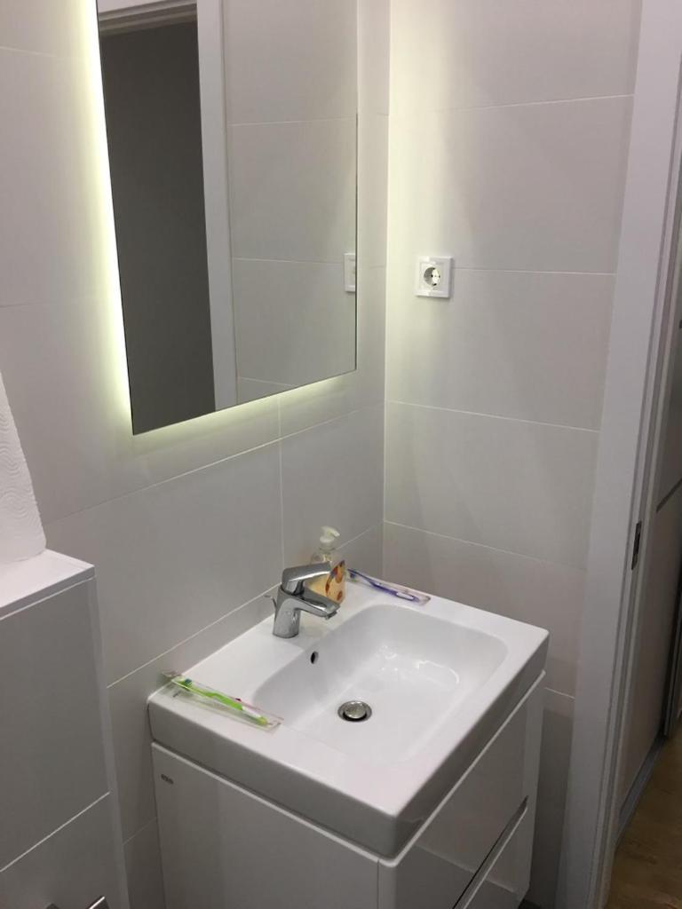 Colton Budapest Paulay Apartments Экстерьер фото